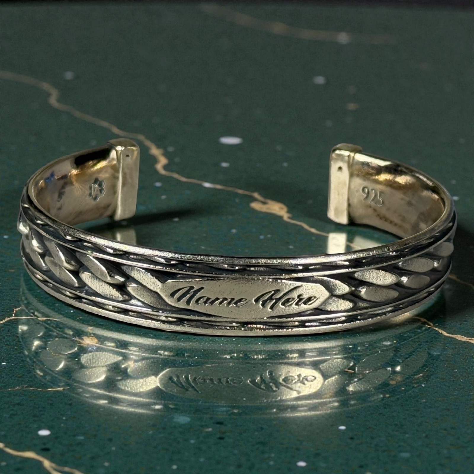 Cuban Link Cuff (10 mm)